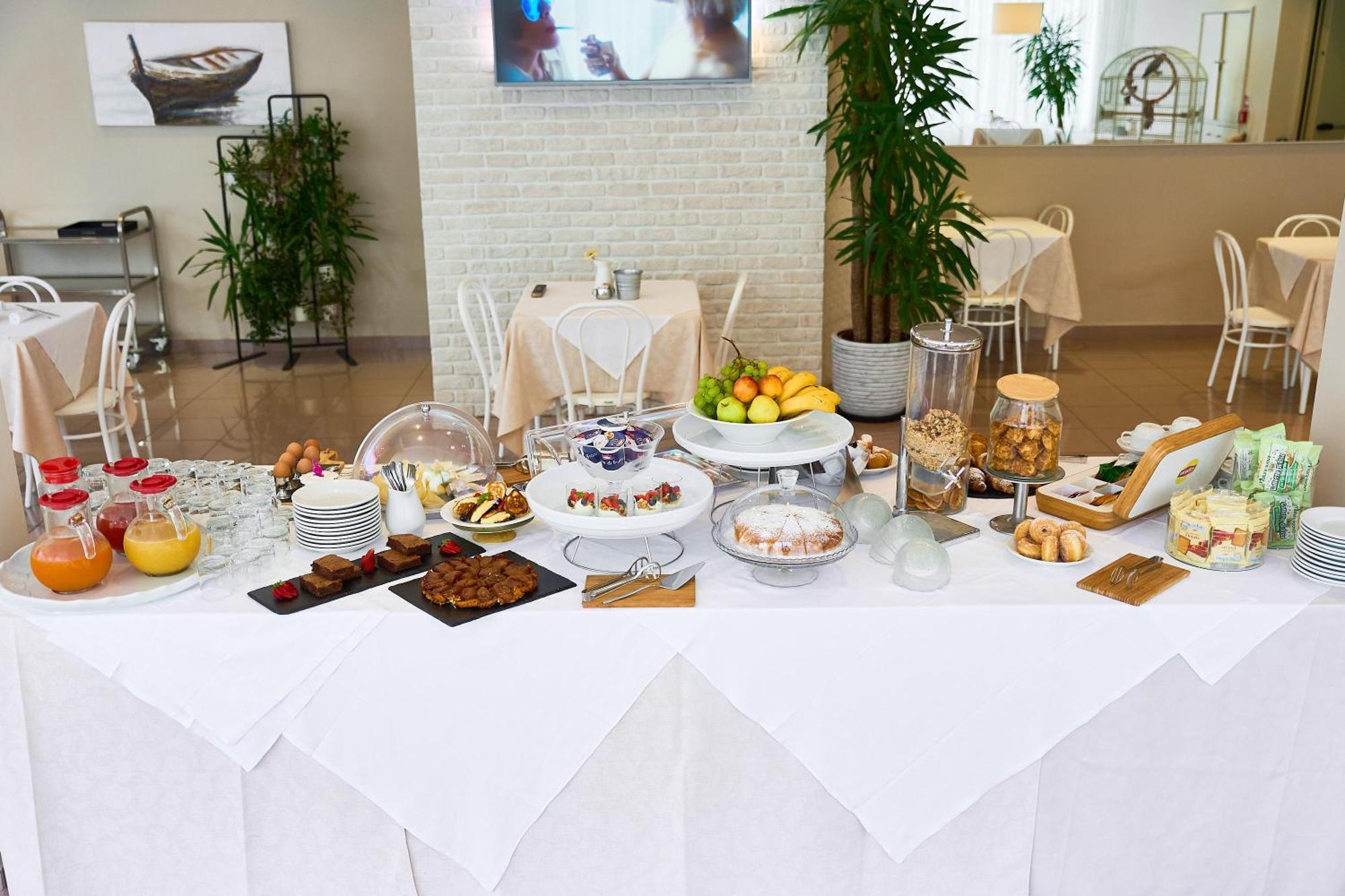 Hotel Bruna B&B ミラノ・マリッティマ エクステリア 写真