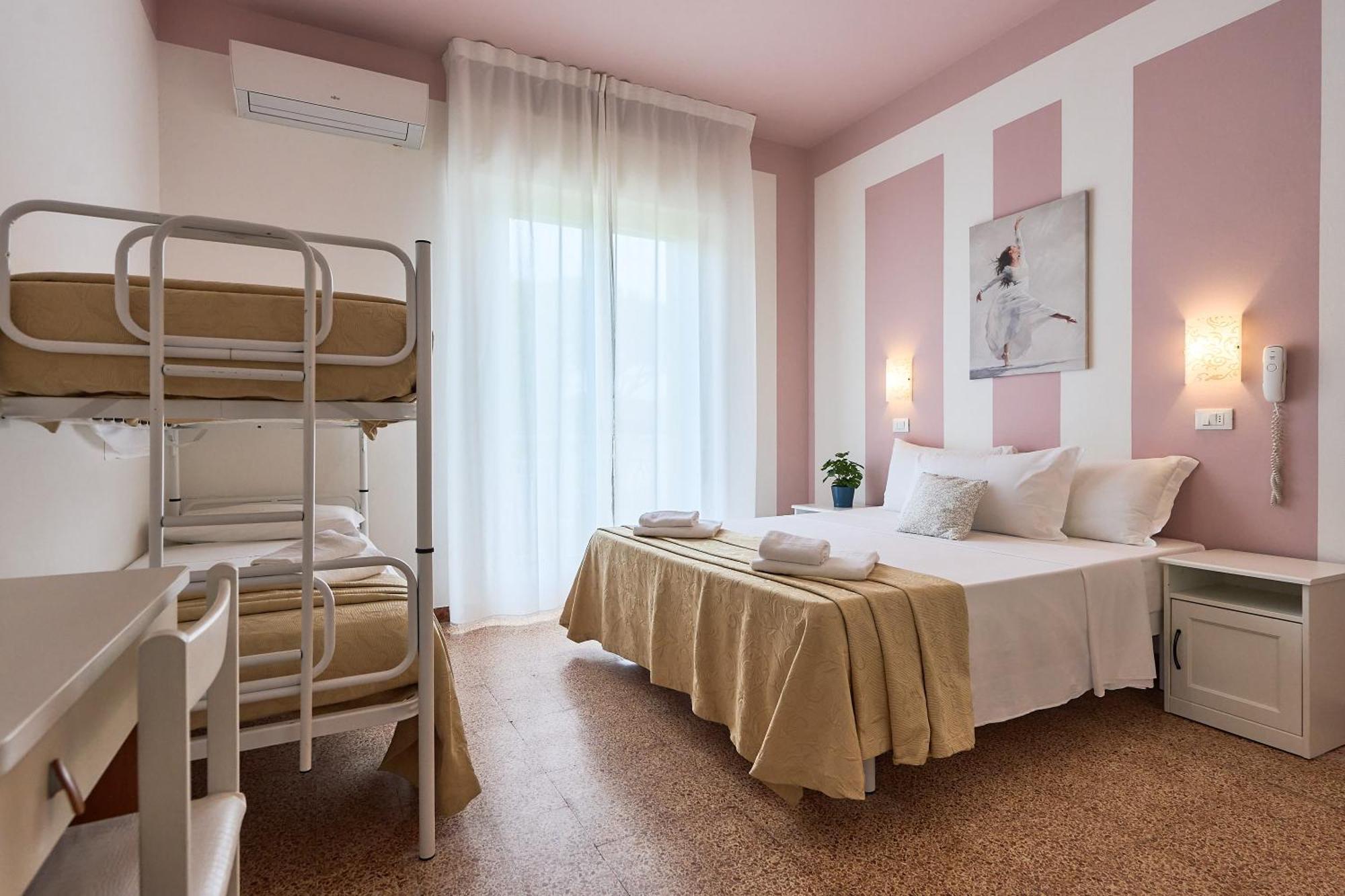 Hotel Bruna B&B ミラノ・マリッティマ エクステリア 写真